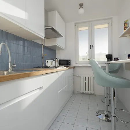 Atmospheric In The Center With Air Conditioned Living By Renters דירה ורשה