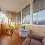 Apartment Atmospheric In The Center With Air Conditioned Living By Renters *