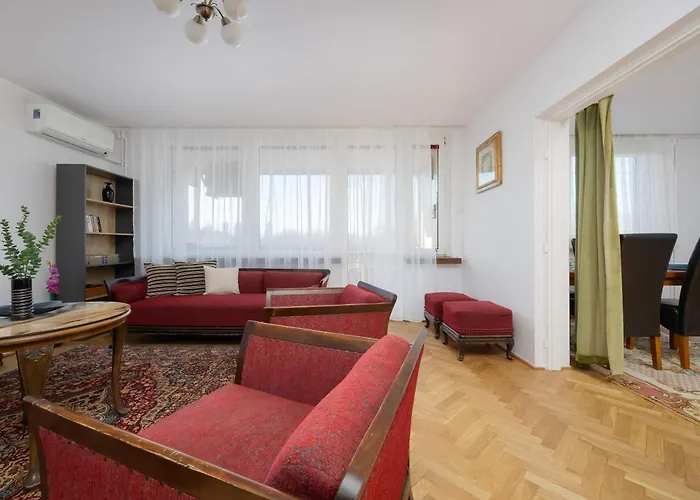 Apartmán Atmospheric In The Center With Air Conditioned Living By Renters Varšava
