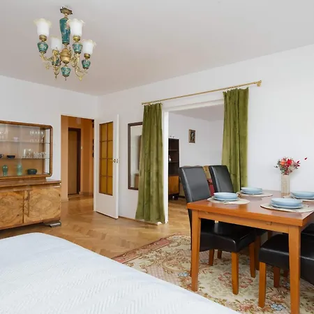 شقة Atmospheric In The Center With Air Conditioned Living By Renters وارسو